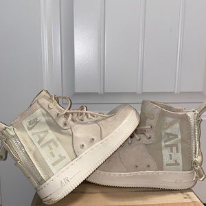 Nike SF Air Force 1 Mid Women's